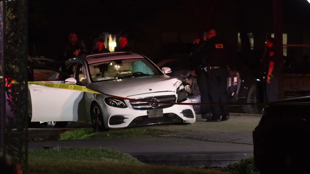 RAW Video: Double Shooting at 3600 Crandon in Houston (Viewer discretion advised)