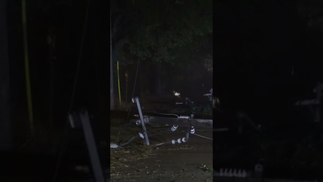 Downed power lines spotted on Conti street, just North of #Downtown #houston #hounews