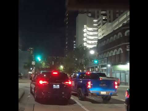 Blue truck driver gets angry with rideshare driver illegally parked in turning lane #dashcam