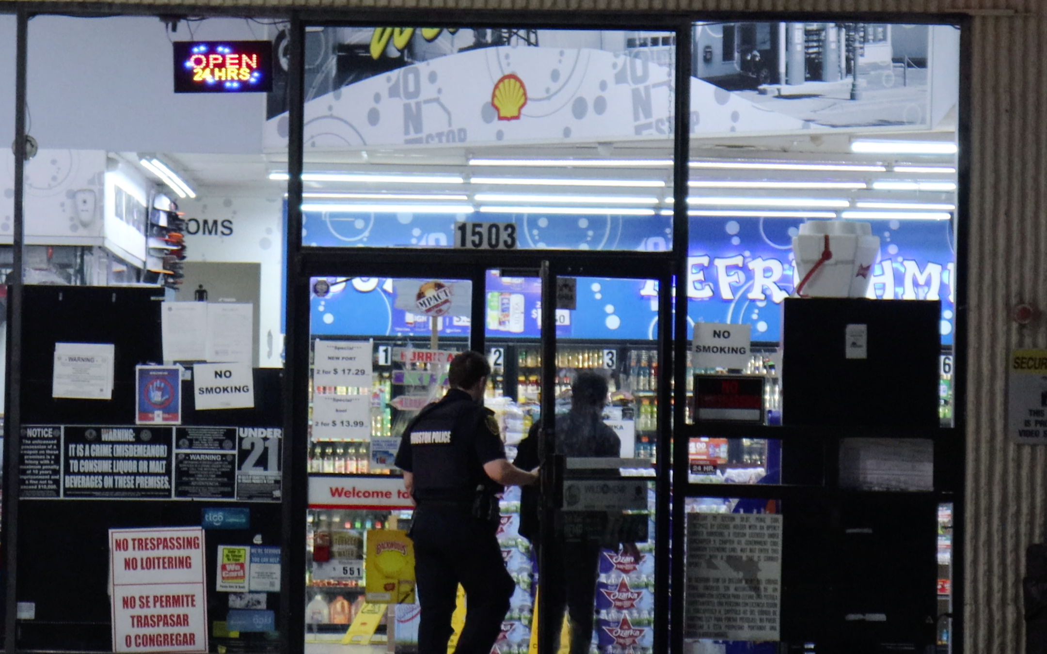 Stabbing at Shell Gas Station on Gears Road in North Houston