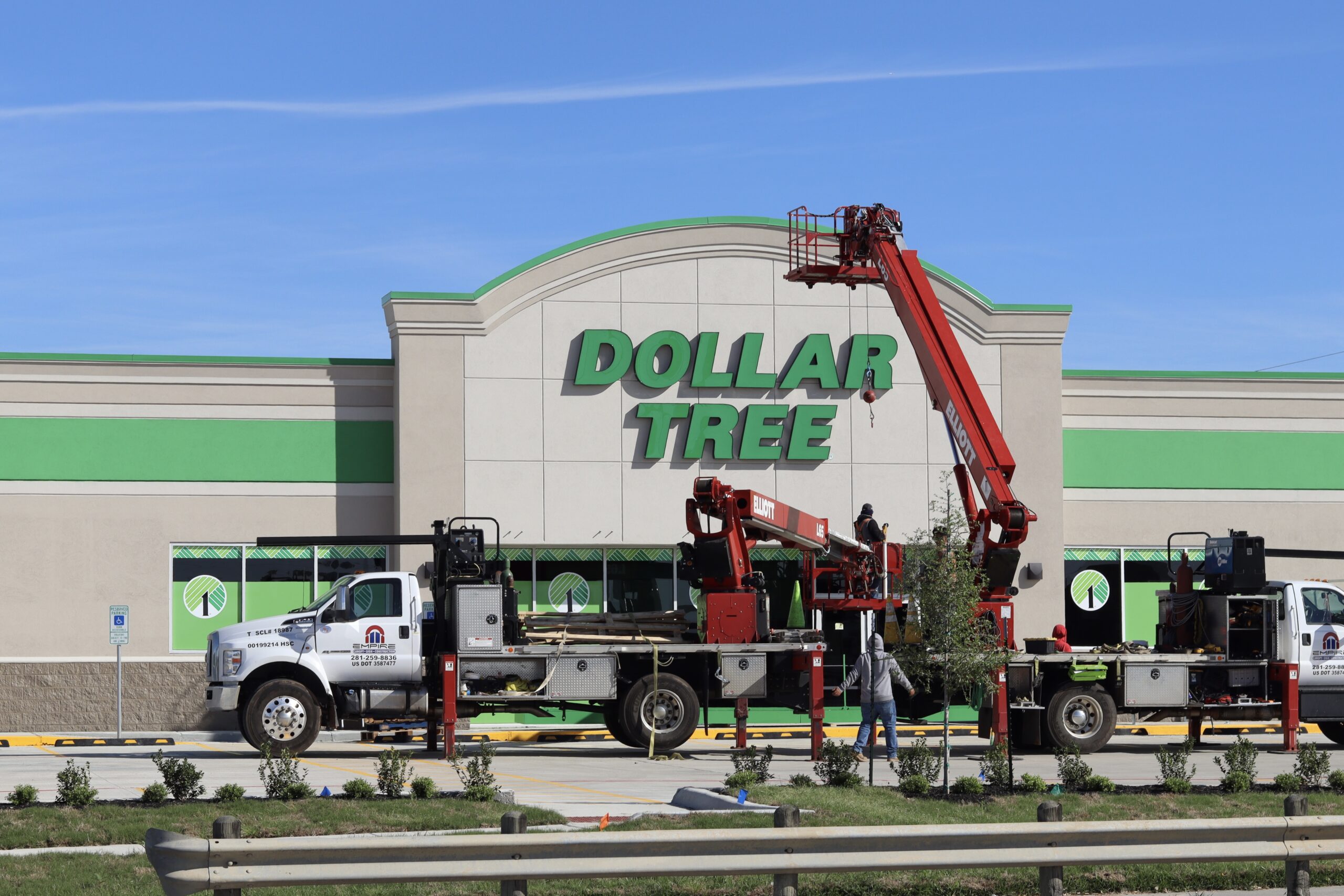 Construction almost completed at Atascocita’s newest Dollar Tree