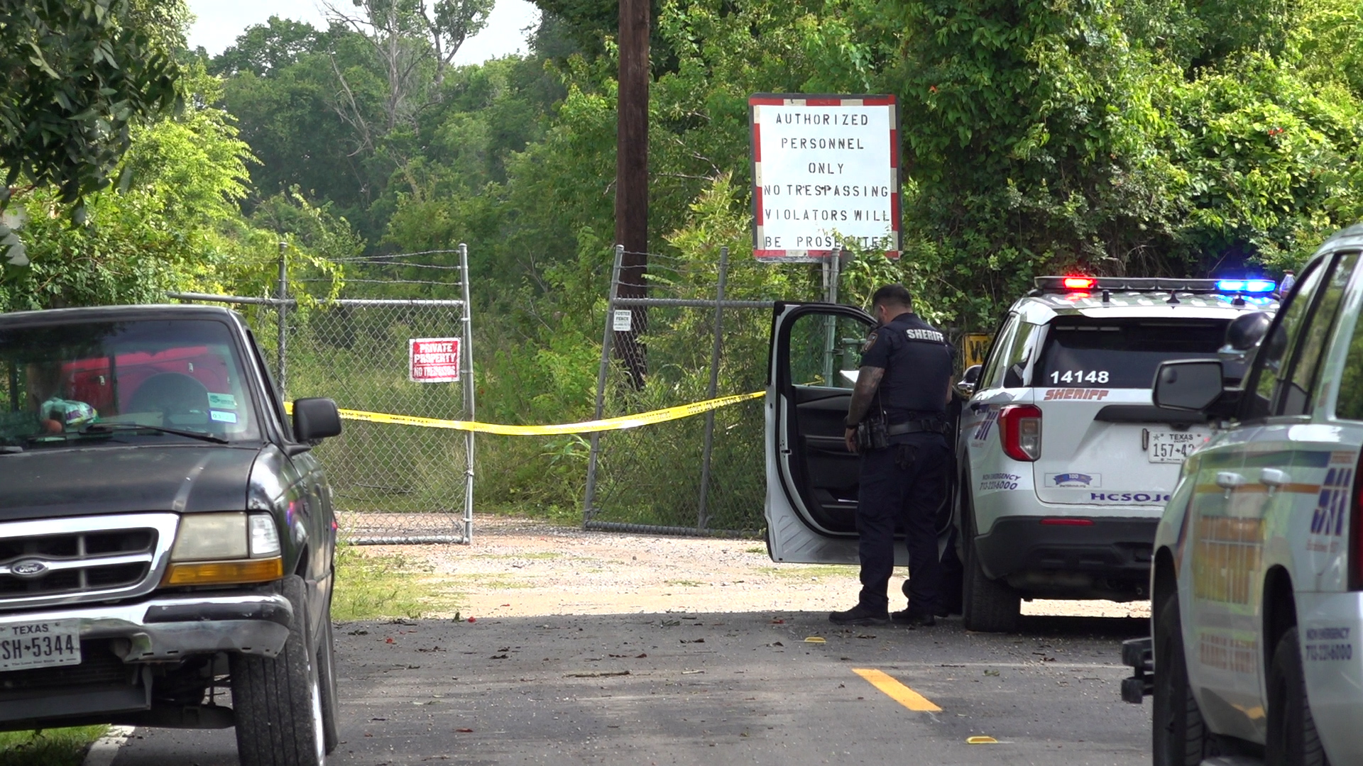 Man found dead at abandoned construction site in northeast Harris ...