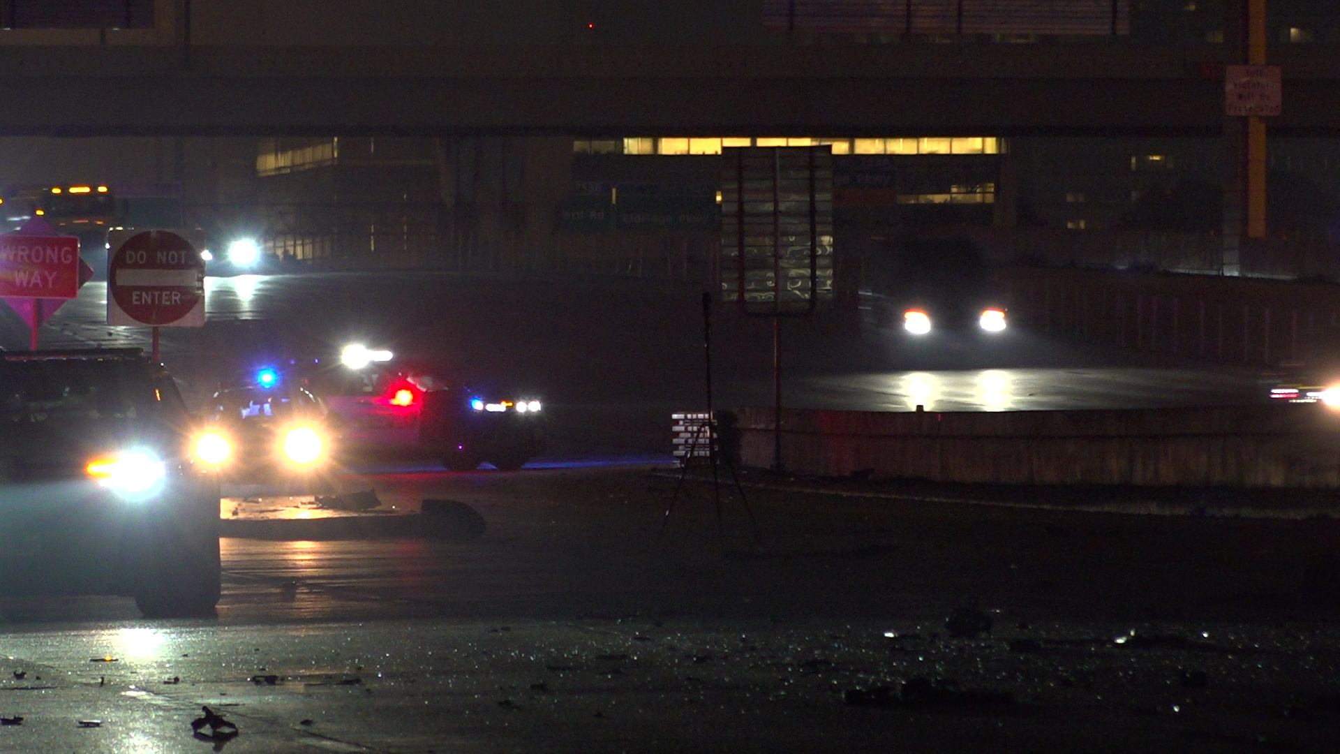 Man dies after losing control of vehicle while exiting Katy Freeway ...
