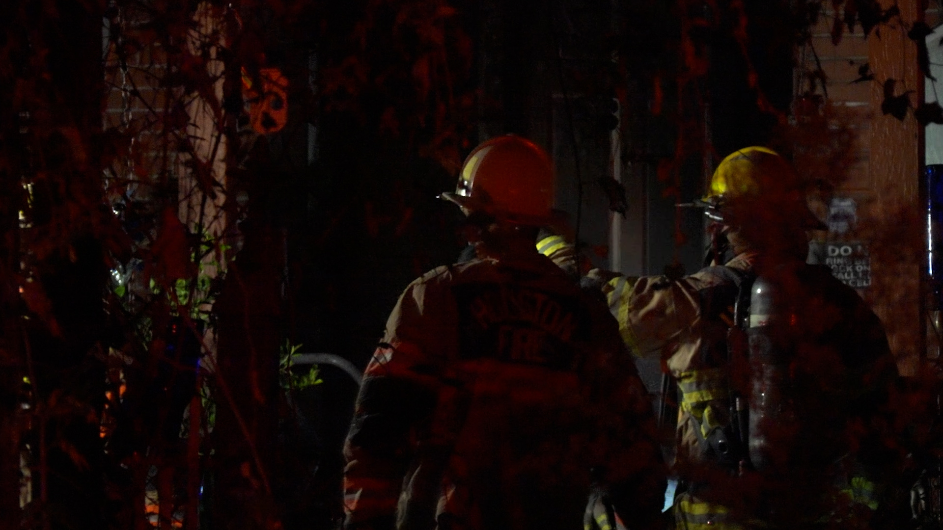 HFD responds to house fire on Gale Street - Houston Stringer