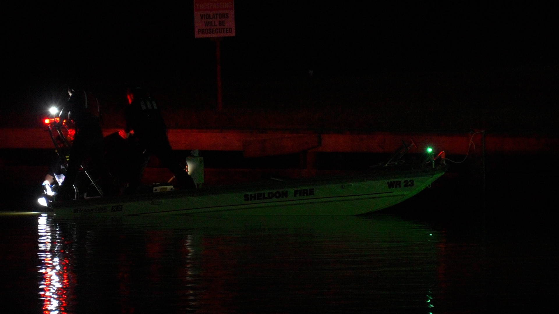 Search continues for man who went missing while trying to retrieve jet ...
