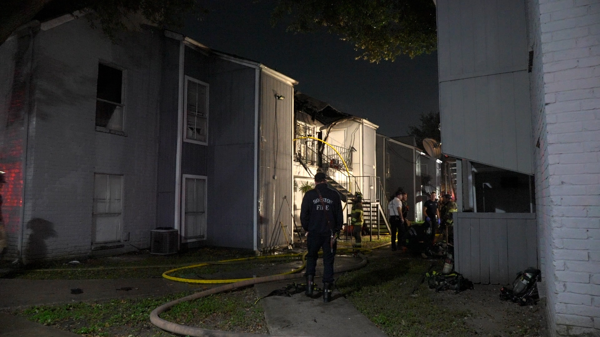 Fire breaks out at mostly vacant apartment building on Corporate Drive ...