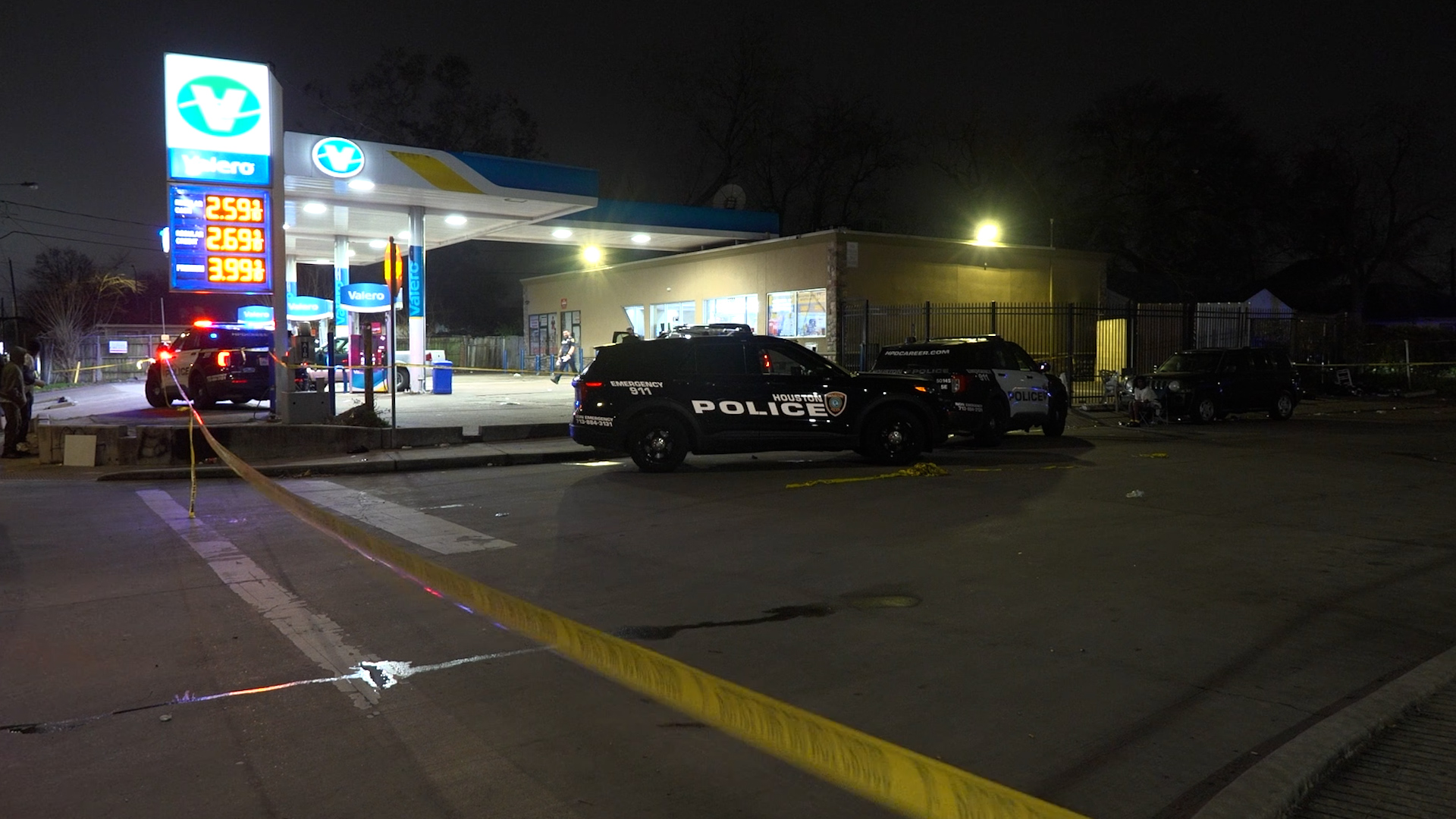 Man shot and killed in parking lot of gas station on MLK in Houston ...